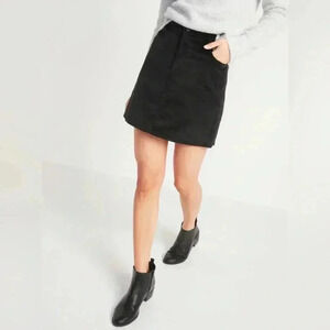Old Navy High-Waisted Velvet Skirt for Women, Black Velvet Skirt, Size 6